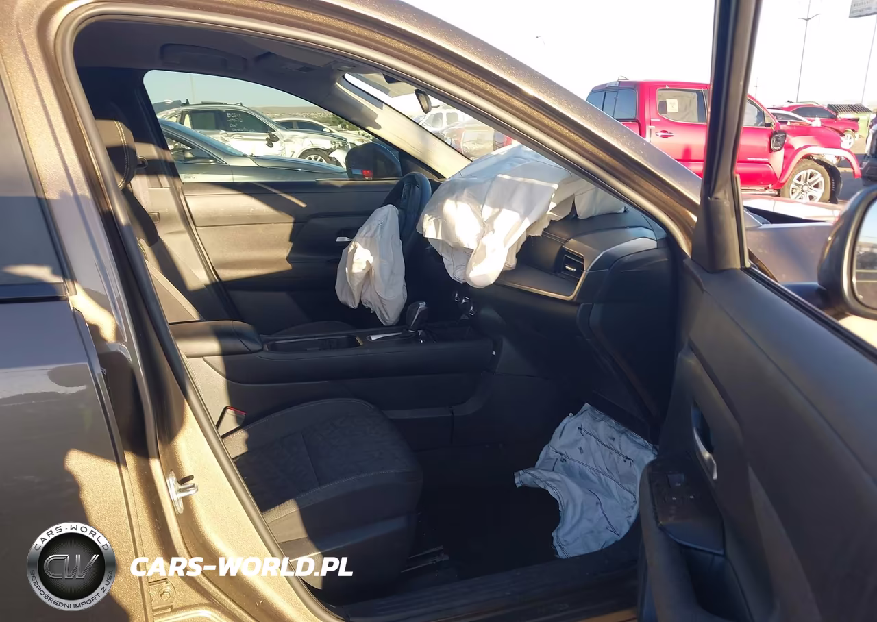 2025 Nissan Kicks Sv Fwd VIN:3N8AP6CA3SL316459 - 5