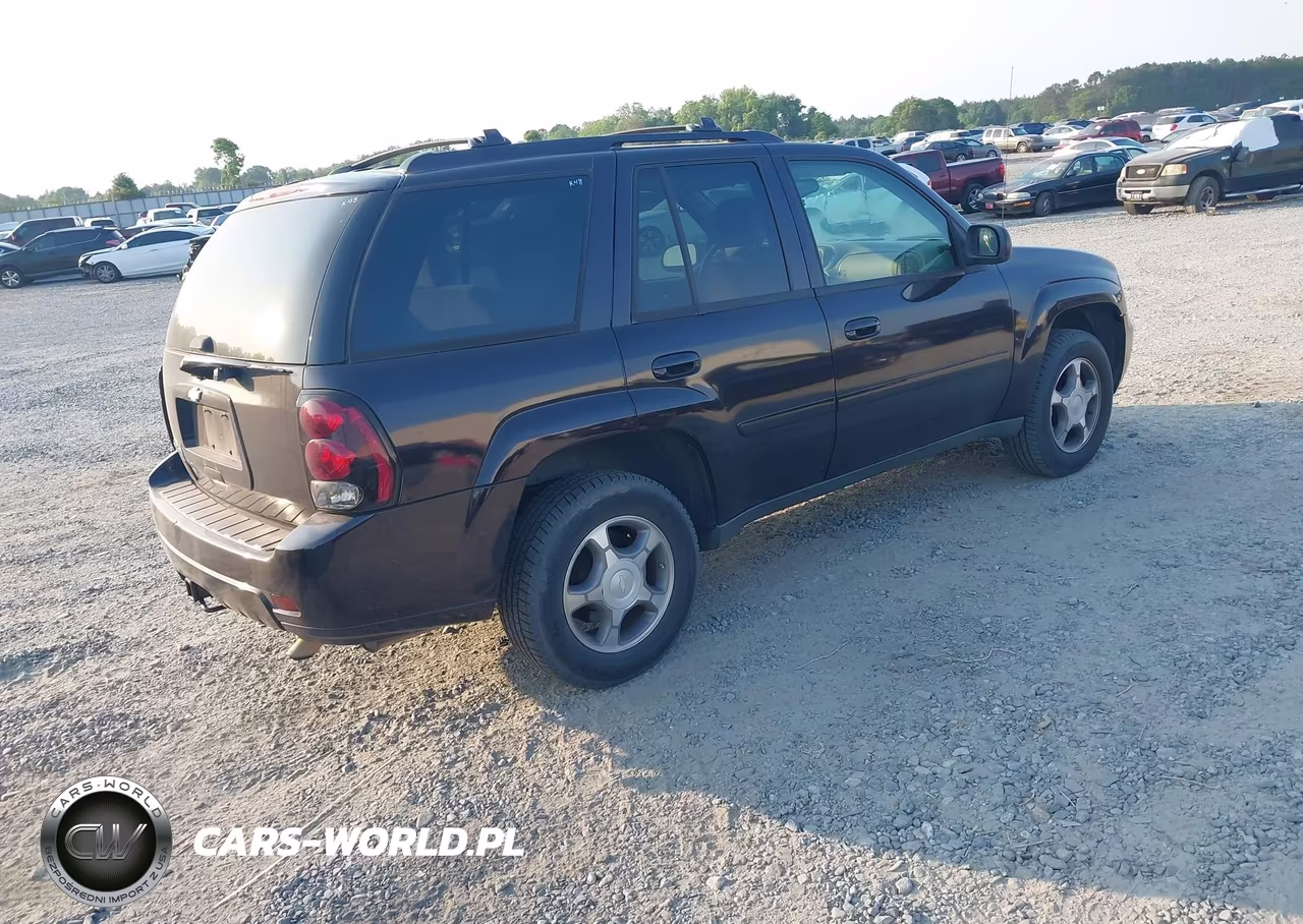 2008 Chevrolet Trailblazer Lt VIN:1GNDS13S082105837 - 4