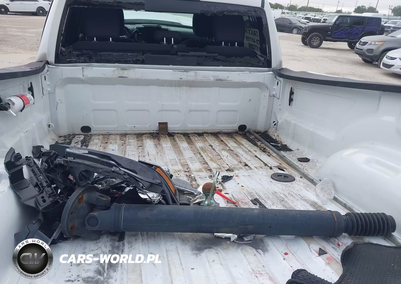 2026 Ram 3500 Tradesman 4X4 8' Box VIN:3C63RRGL2TG194593 - 12