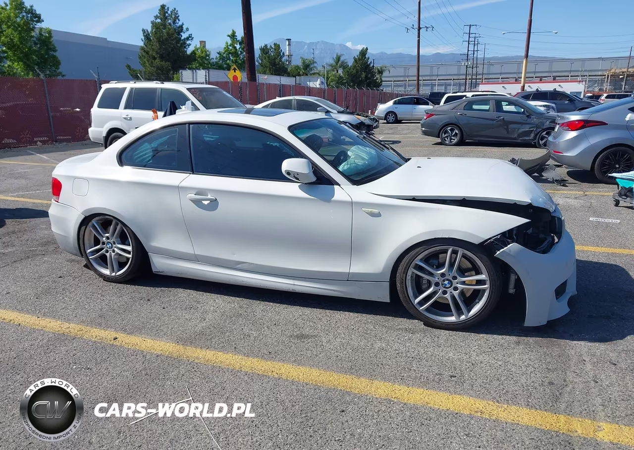 2013 BMW 135I VIN:WBAUC9C5XDVM13358 - 14