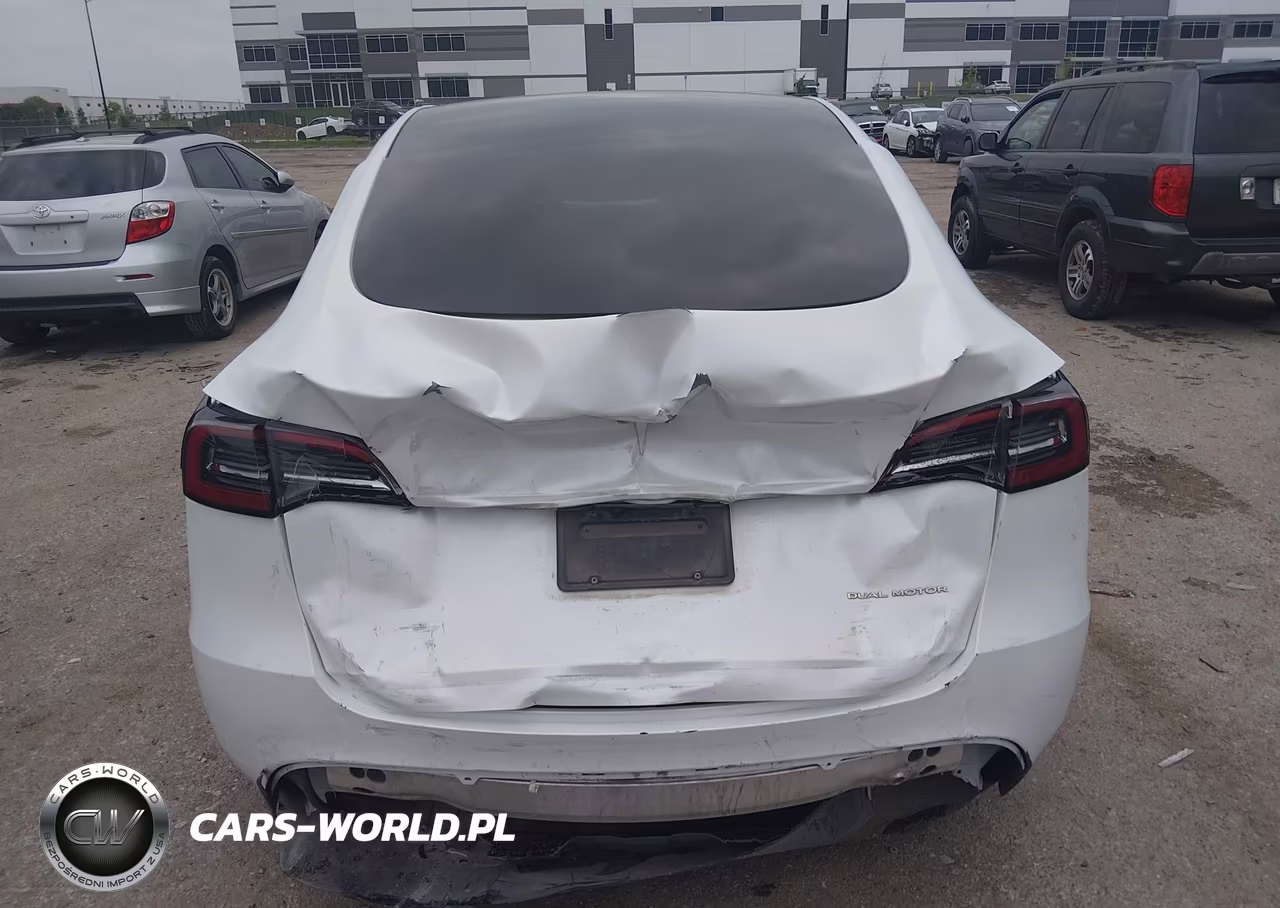 2024 Tesla Model Y Long Range Dual Motor All-Wheel Drive VIN:7SAYGDEE4RA257896 - 16