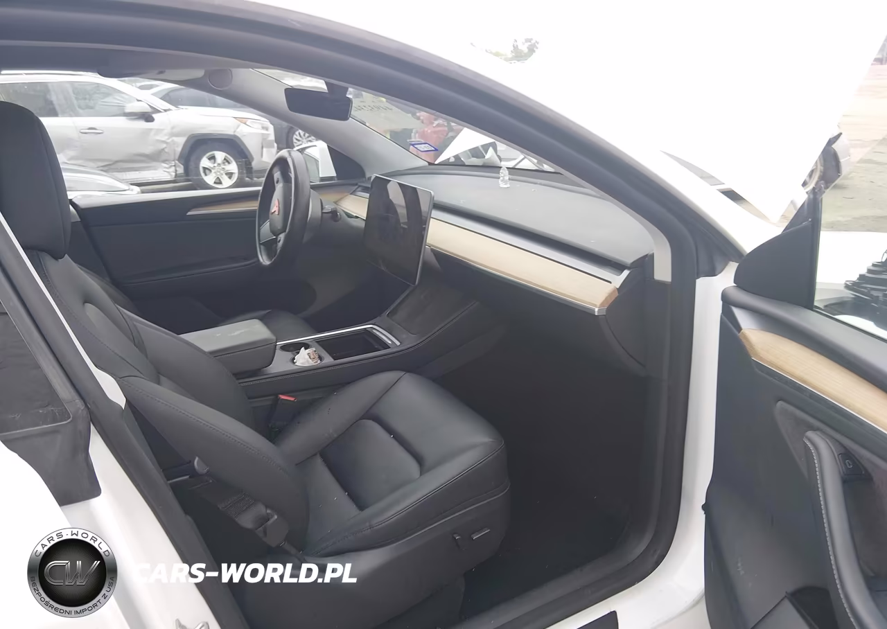 2024 Tesla Model Y Long Range Dual Motor All-Wheel Drive VIN:7SAYGDEE4RA257896 - 5