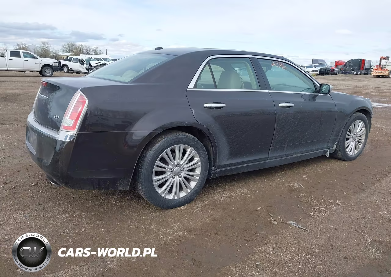 2013 Chrysler 300C Awd VIN:2C3CCAKT6DH599557 - 4