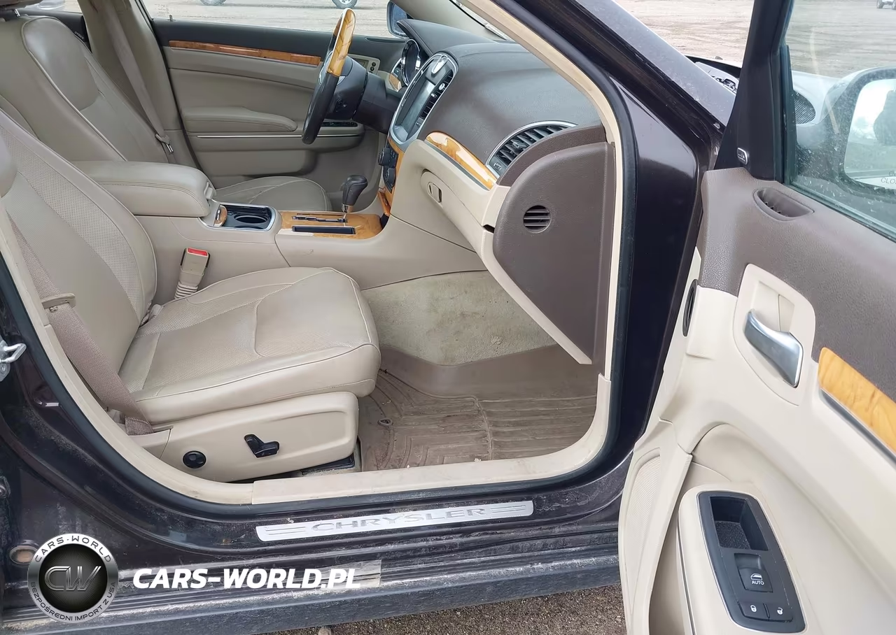 2013 Chrysler 300C Awd VIN:2C3CCAKT6DH599557 - 5