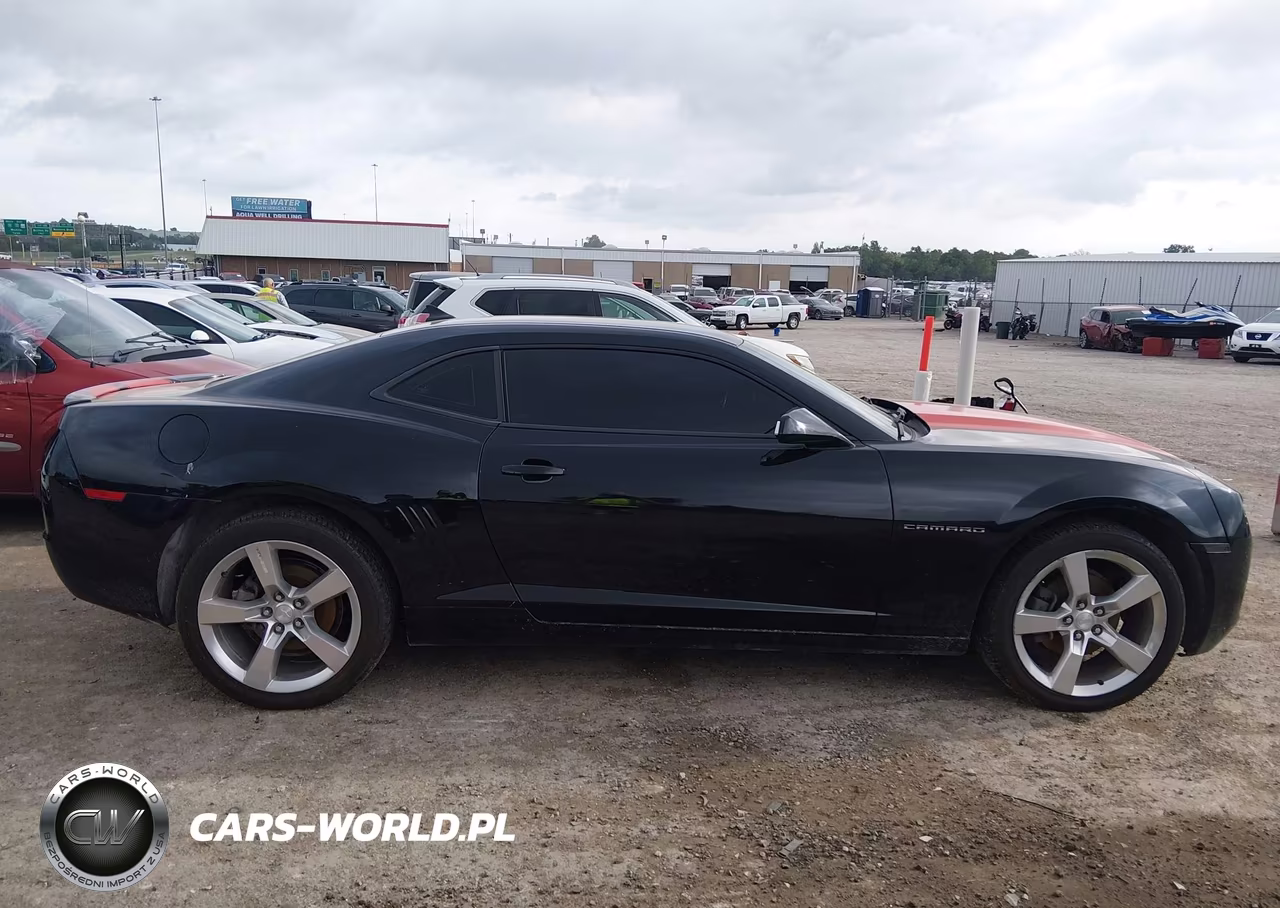 2010 Chevrolet Camaro 2Lt VIN:2G1FG1EV1A9162882 - 13