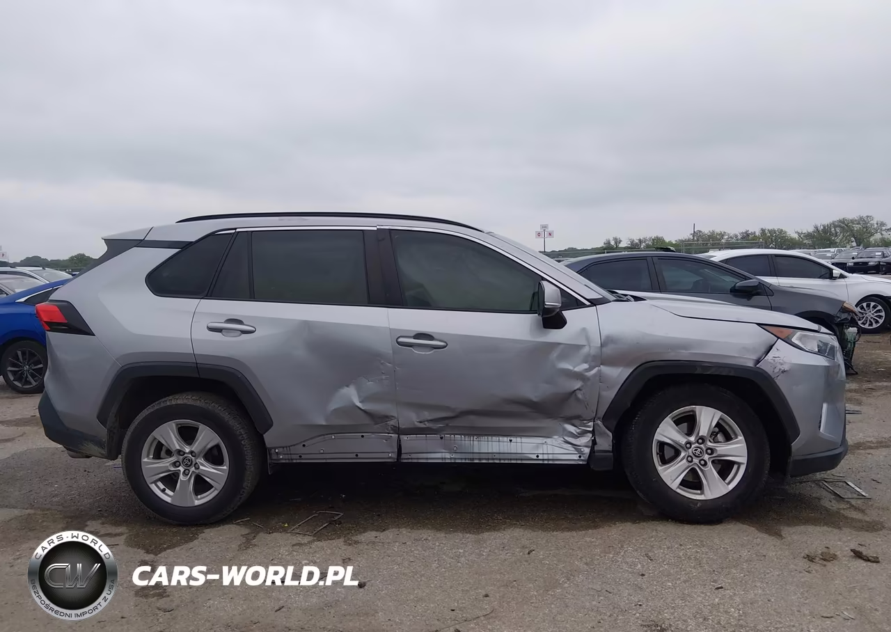 2021 Toyota Rav4 Xle VIN:2T3W1RFV4MC170895 - 13