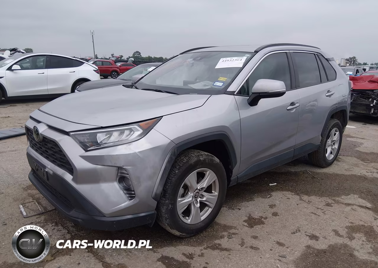 2021 Toyota Rav4 Xle VIN:2T3W1RFV4MC170895 - 2