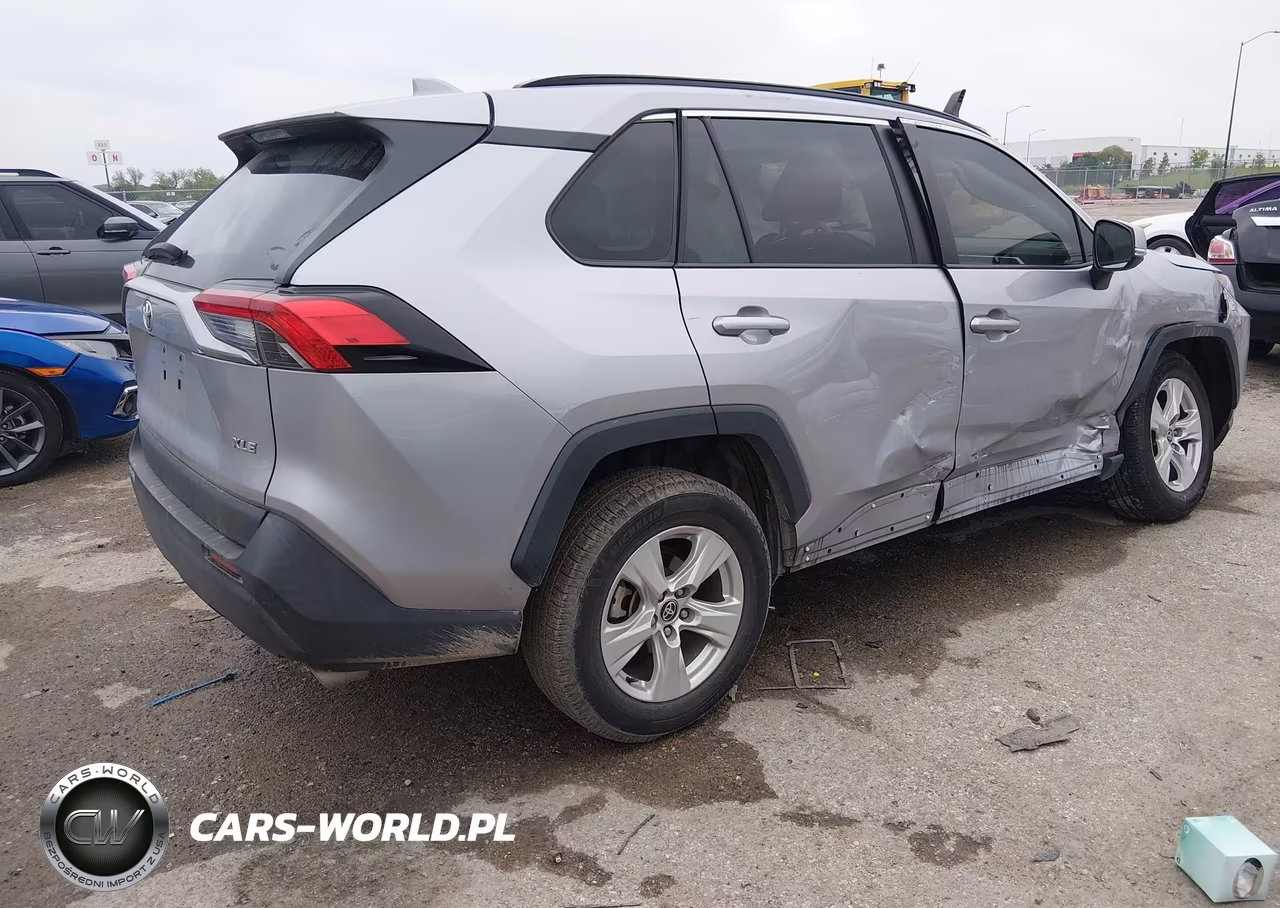 2021 Toyota Rav4 Xle VIN:2T3W1RFV4MC170895 - 4