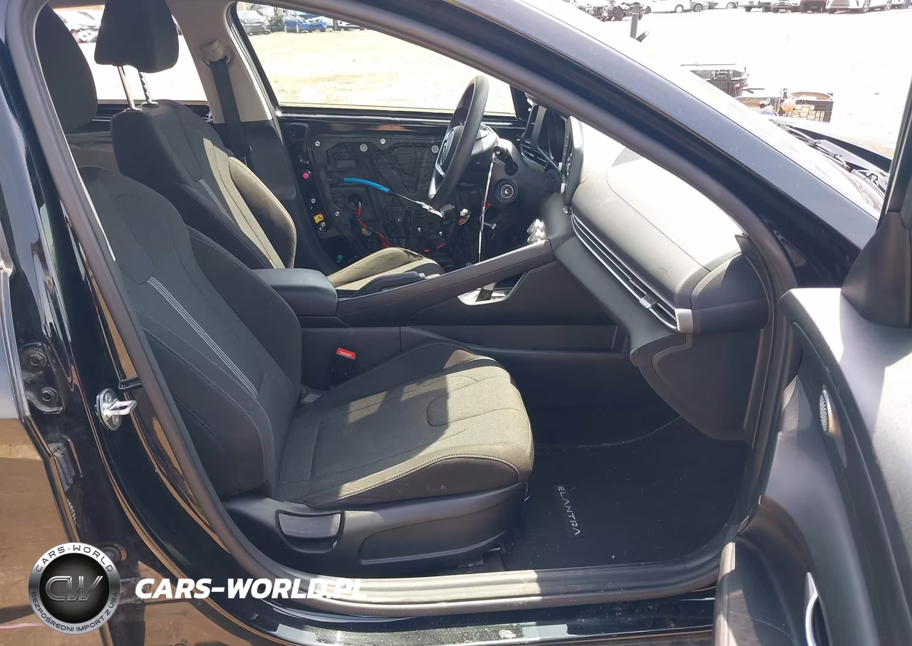 2021 Hyundai Elantra Se VIN:KMHLL4AG6MU142340 - 5