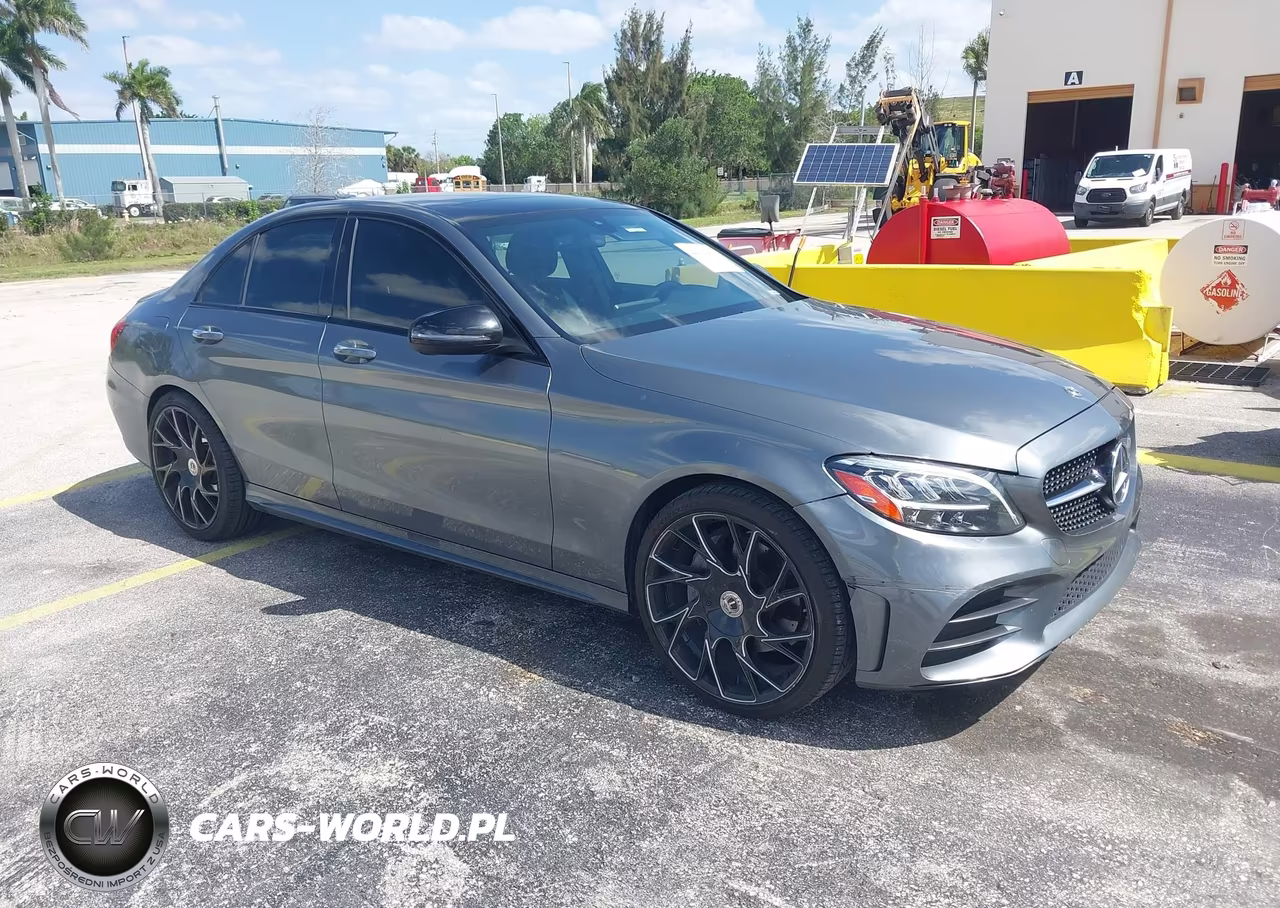 2020 Mercedes-Benz C 300