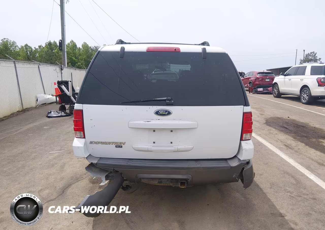 2005 Ford Expedition Xlt VIN:1FMPU15515LA28775 - 17