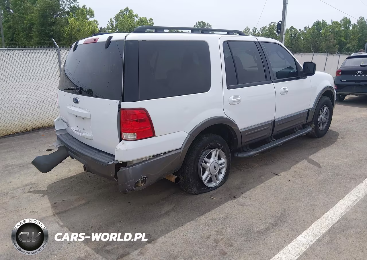 2005 Ford Expedition Xlt VIN:1FMPU15515LA28775 - 4