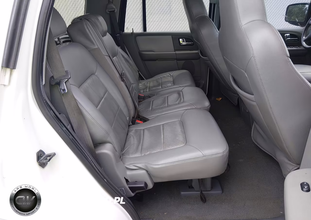 2005 Ford Expedition Xlt VIN:1FMPU15515LA28775 - 8