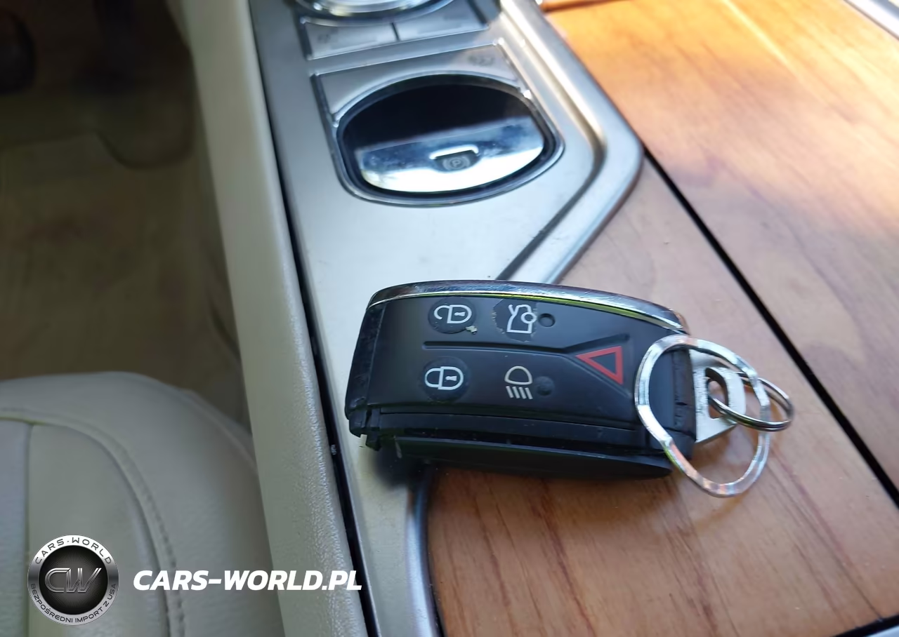 2010 Jaguar Xf VIN:SAJWA0FA9AHR55861 - 11