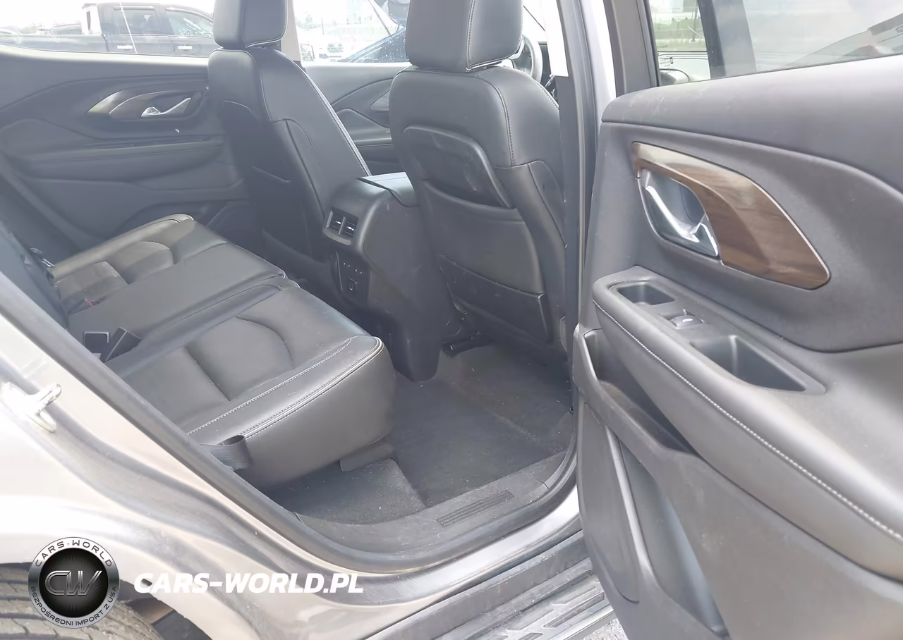 2018 GMC Terrain Denali VIN:3GKALSEX5JL151597 - 8