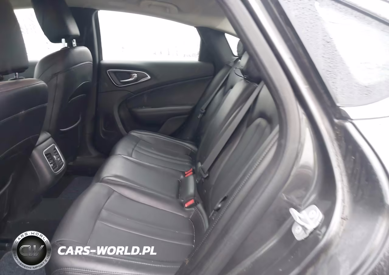 2015 Chrysler 200 C VIN:1C3CCCCB0FN501280 - 8