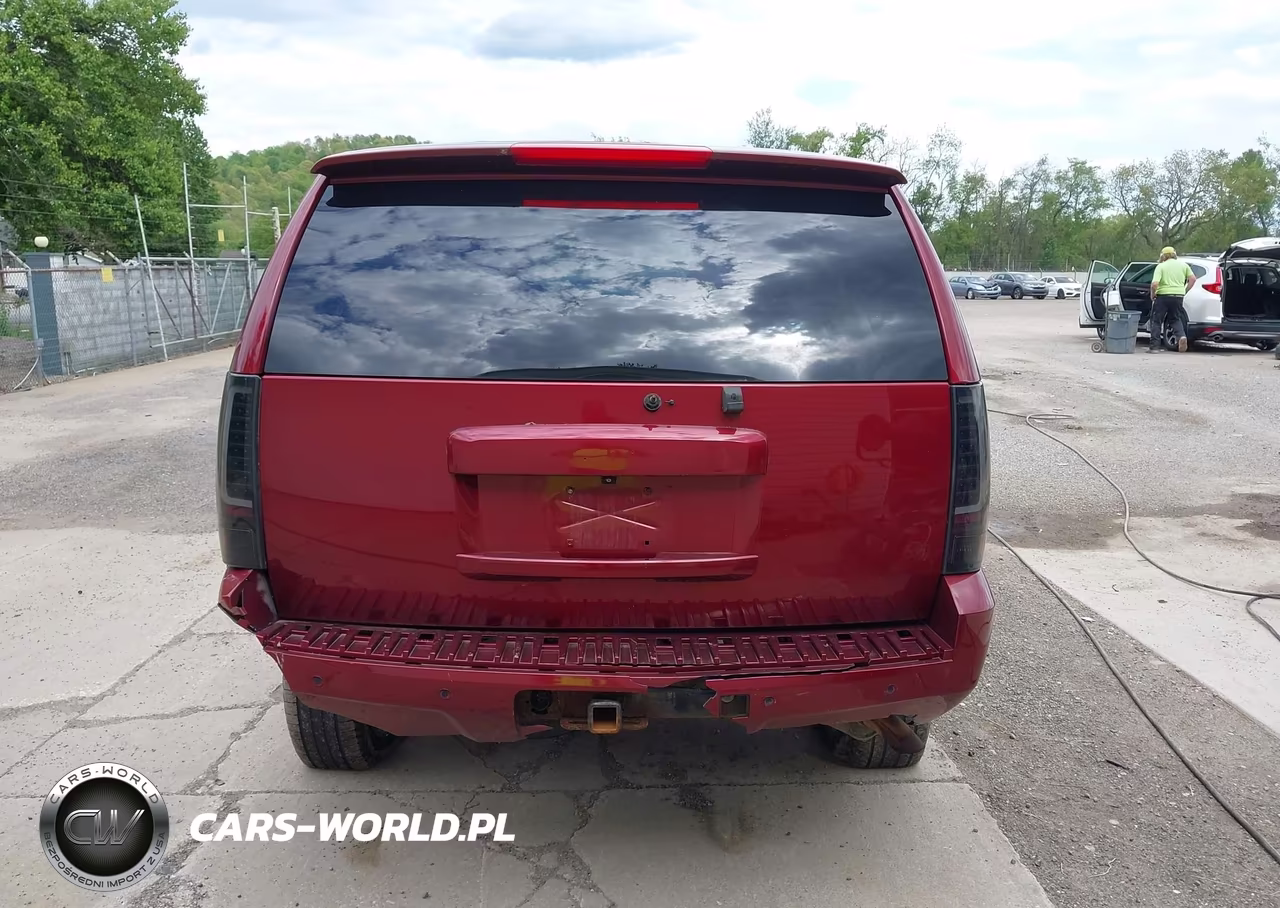 2010 Chevrolet Tahoe Lt VIN:1GNUKBE08AR236240 - 17