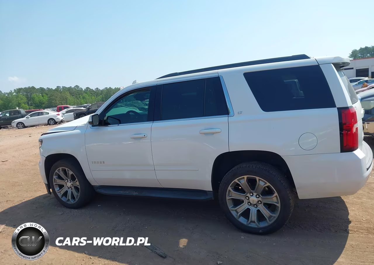 2019 Chevrolet Tahoe Lt VIN:1GNSCBKC4KR395454 - 14