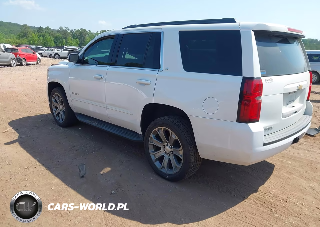 2019 Chevrolet Tahoe Lt VIN:1GNSCBKC4KR395454 - 3