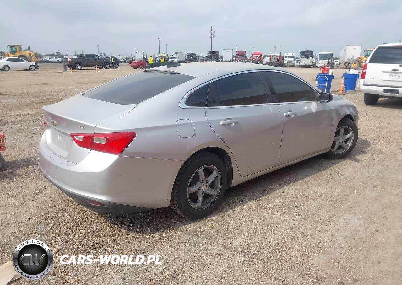 2016 Chevrolet Malibu Ls VIN:1G1ZB5ST0GF252398 - 4