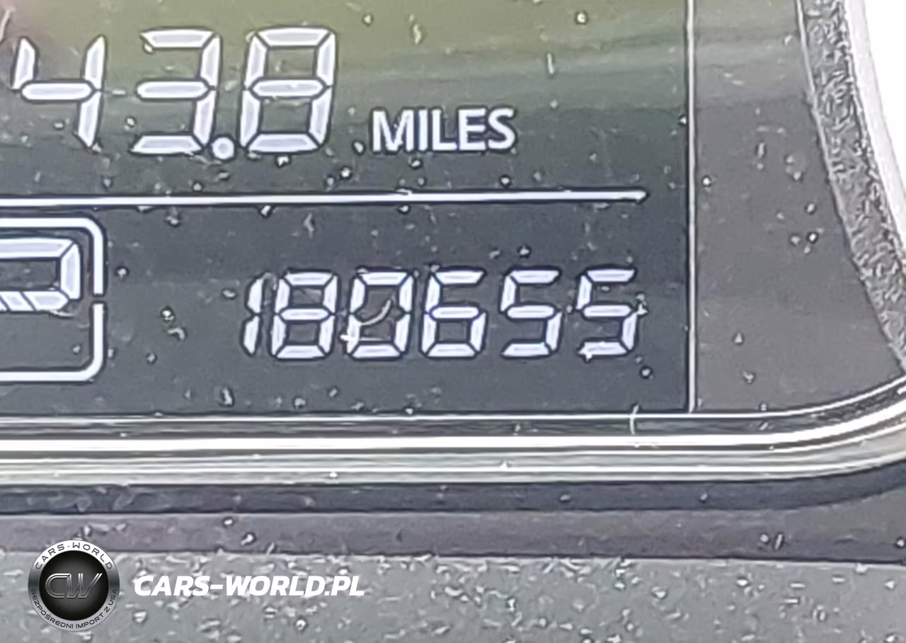 2015 Nissan Sentra Sr VIN:3N1AB7AP9FY219611 - 16