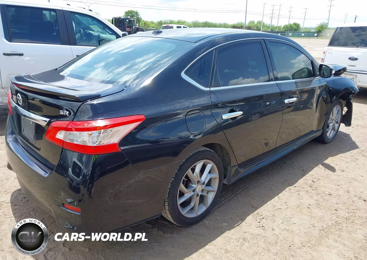 2015 Nissan Sentra Sr VIN:3N1AB7AP9FY219611 - 4
