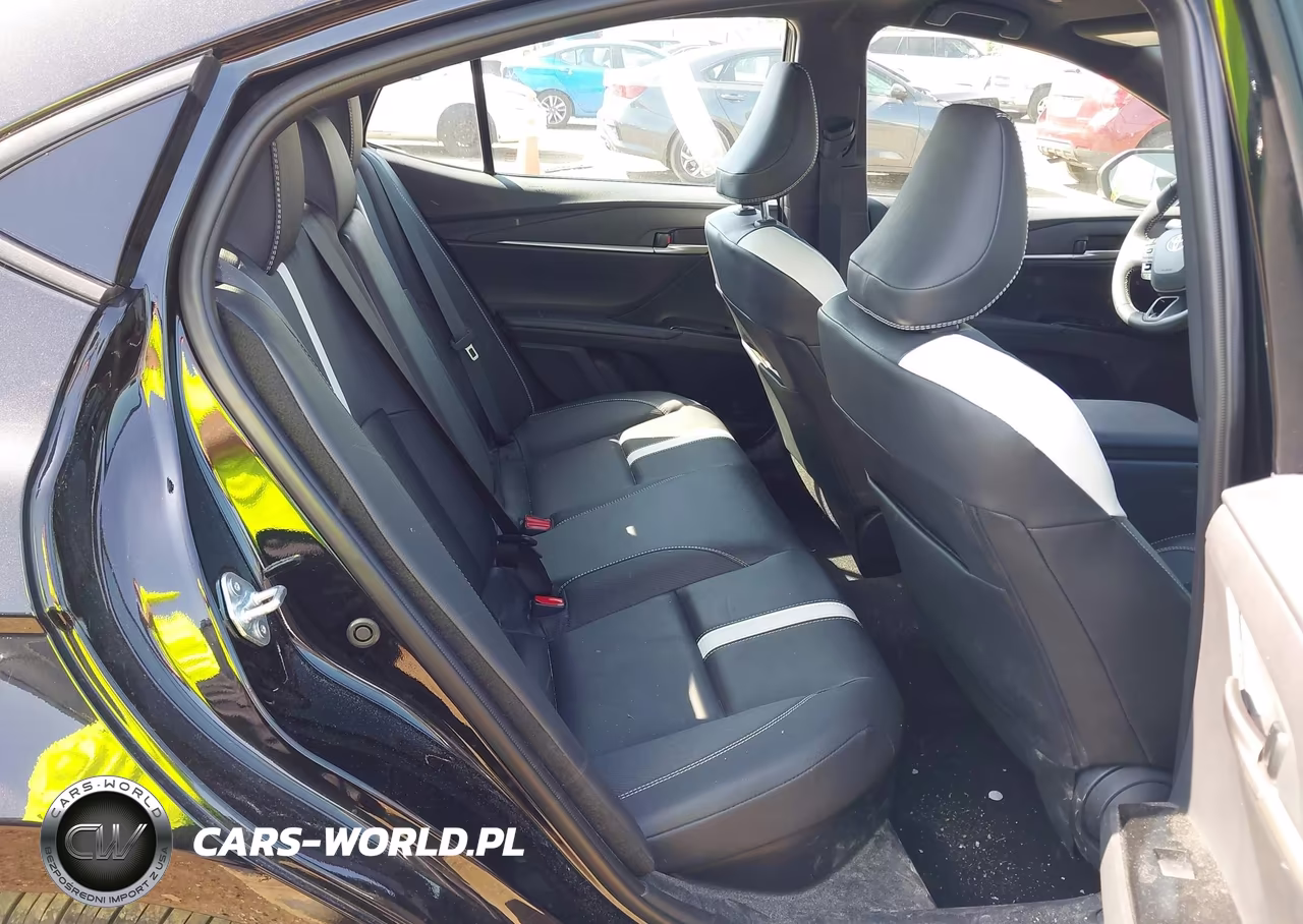 2026 Toyota Camry Se VIN:4T1DAACK9TU652531 - 8
