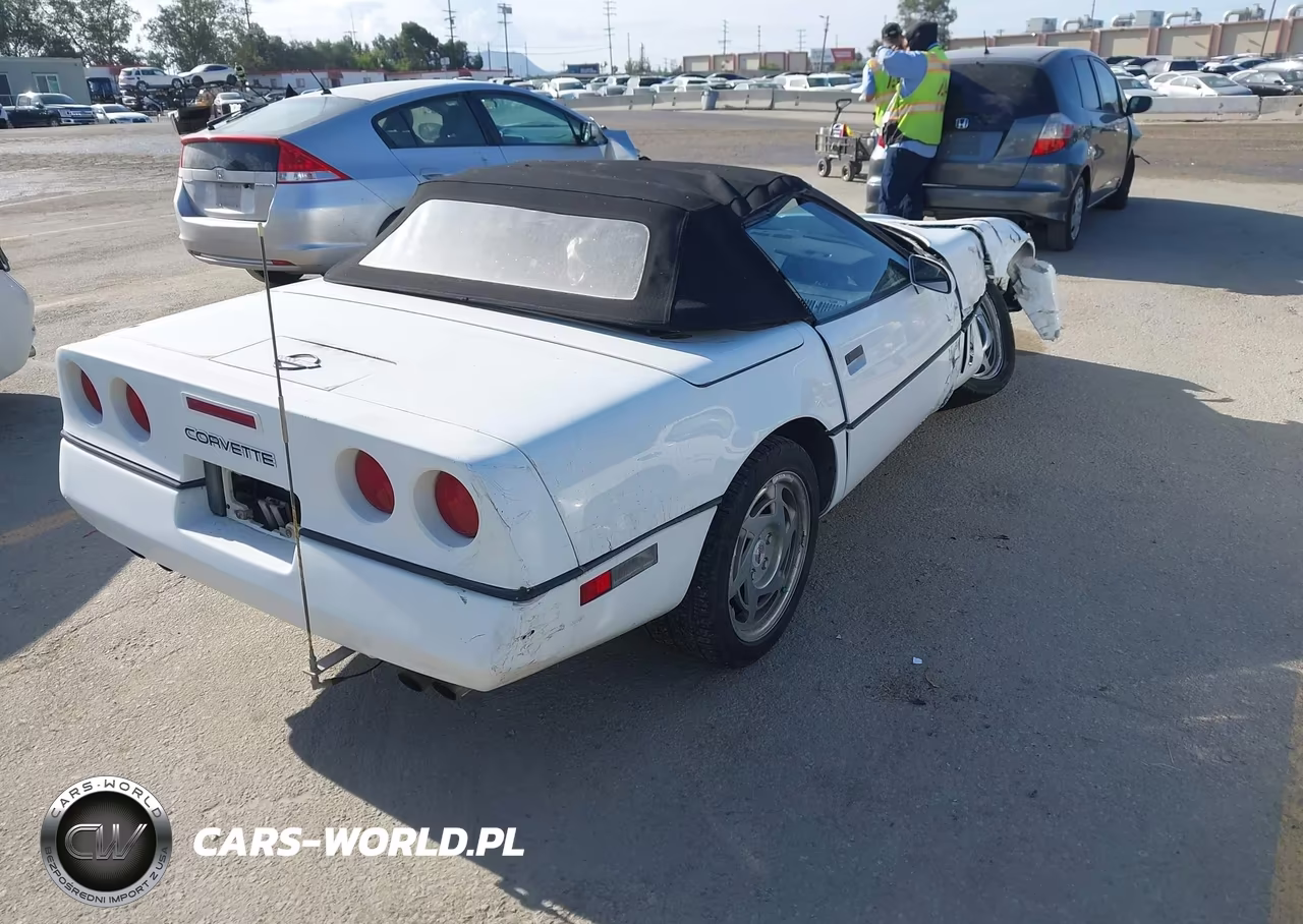 1990 Chevrolet Corvette VIN:1G1YY3380L5107788 - 4