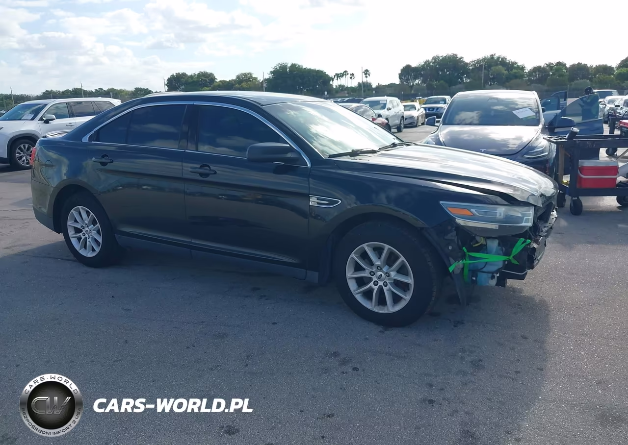 2014 Ford Taurus Se