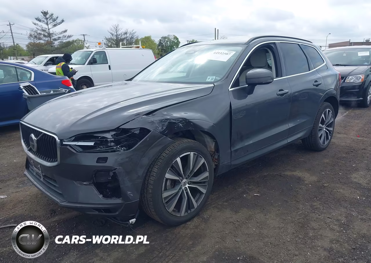 2022 Volvo Xc60 B5 Momentum VIN:YV4L12RK5N1045072 - 2