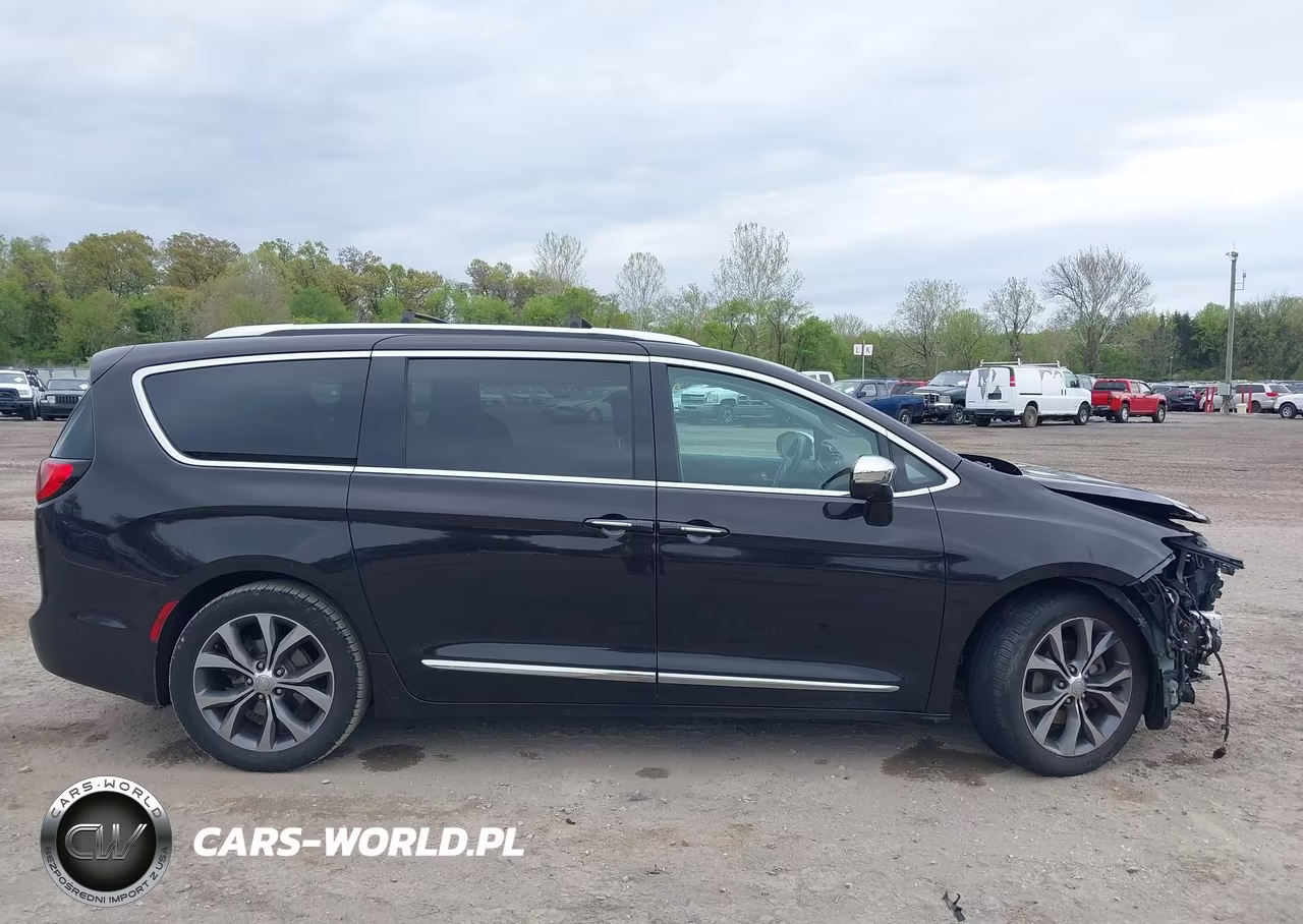 2017 Chrysler Pacifica Limited VIN:2C4RC1GG9HR525437 - 14