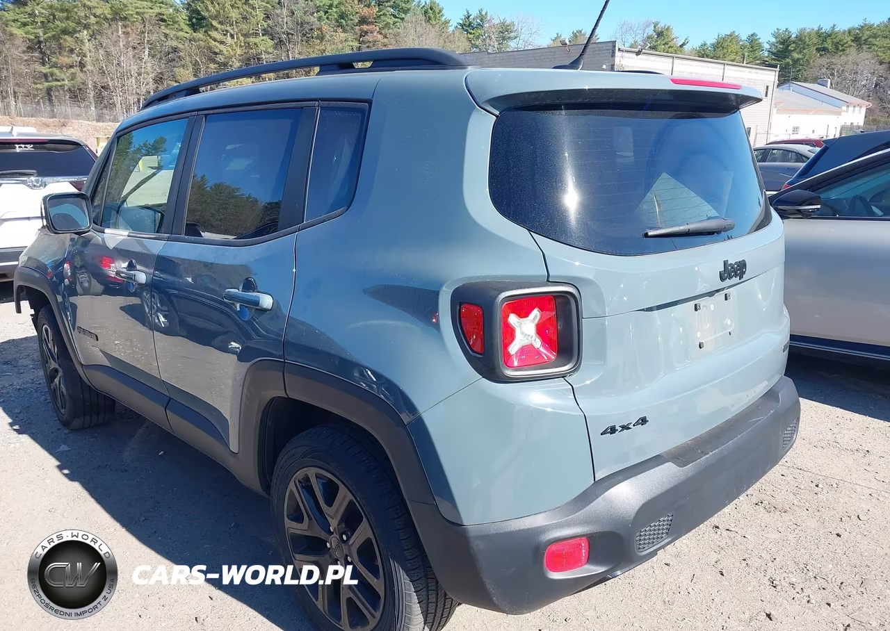 2017 Jeep Renegade Altitude 4X4 VIN:ZACCJBBB8HPE65734 - 3