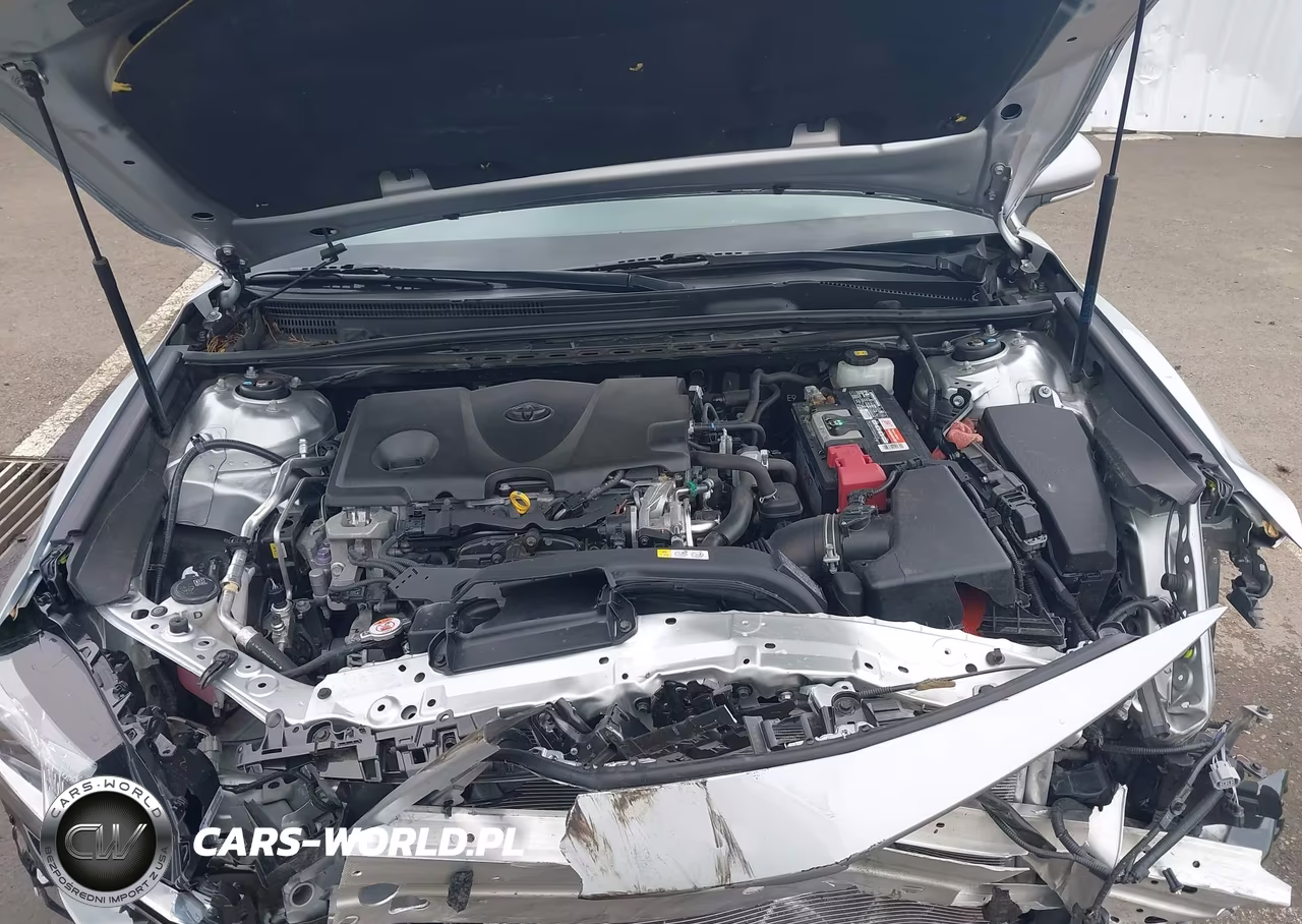 2018 Toyota Camry Le VIN:JTNB11HK3J3049240 - 10