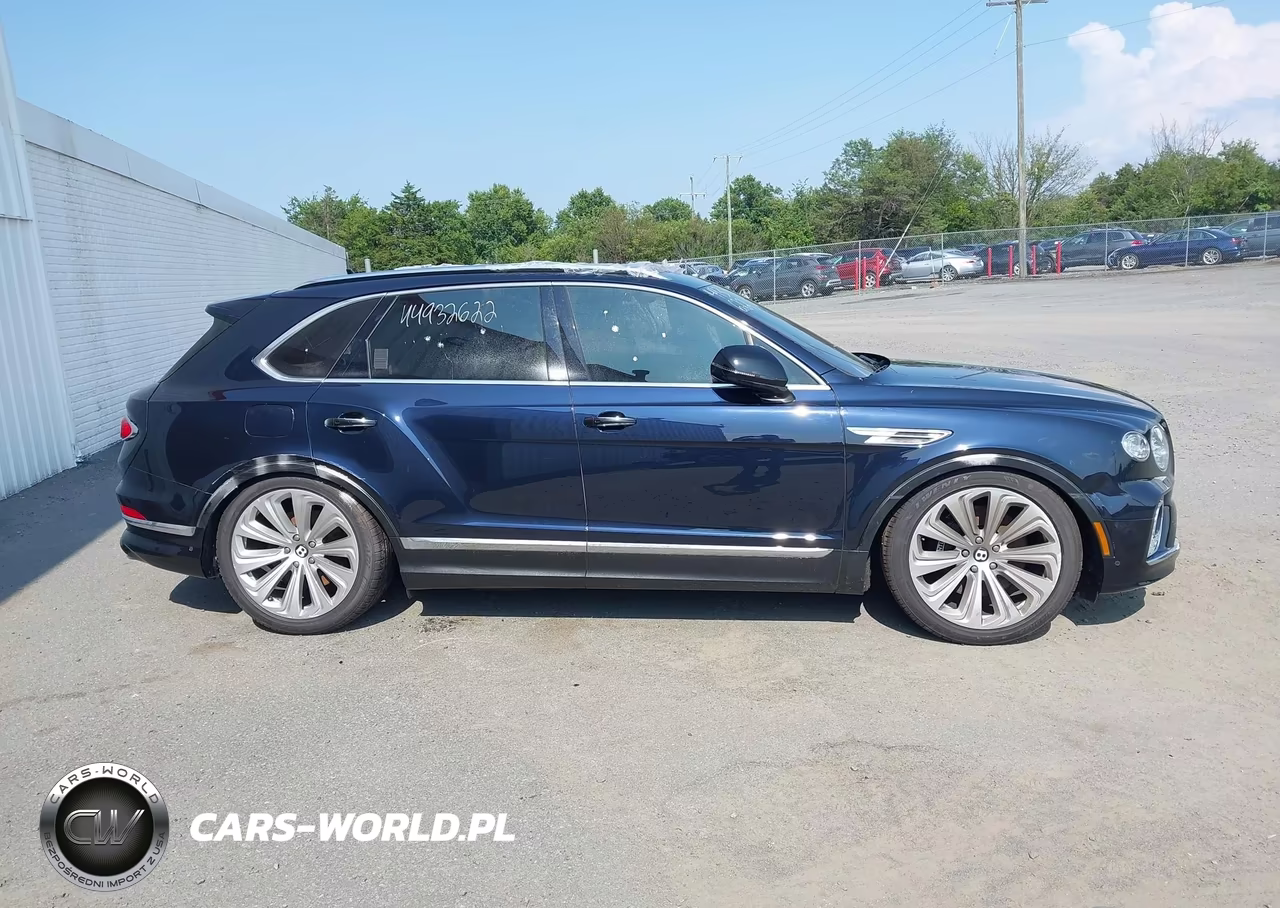 2021 Bentley Bentayga V8 VIN:SJAAM2ZV9MC033751 - 13