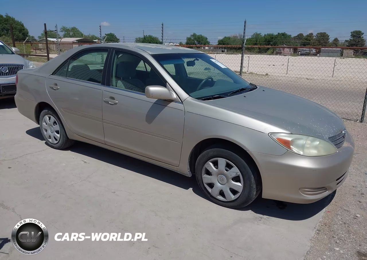 2004 Toyota Camry Le