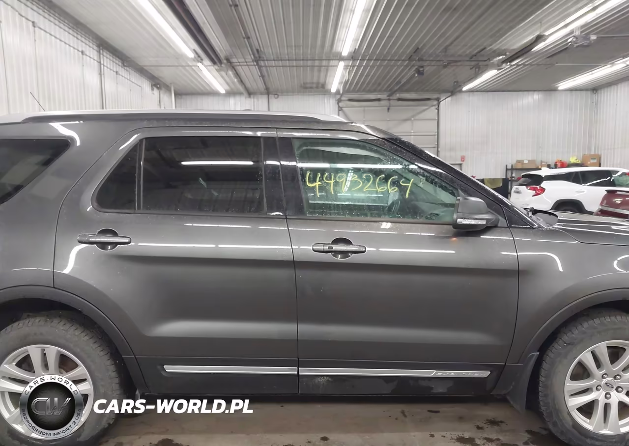 2019 Ford Explorer Xlt VIN:1FM5K8D84KGA28047 - 14