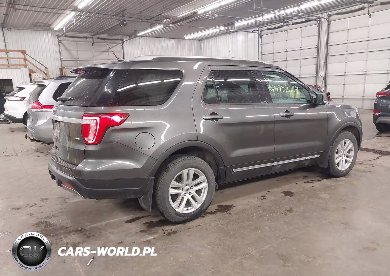 2019 Ford Explorer Xlt VIN:1FM5K8D84KGA28047 - 4