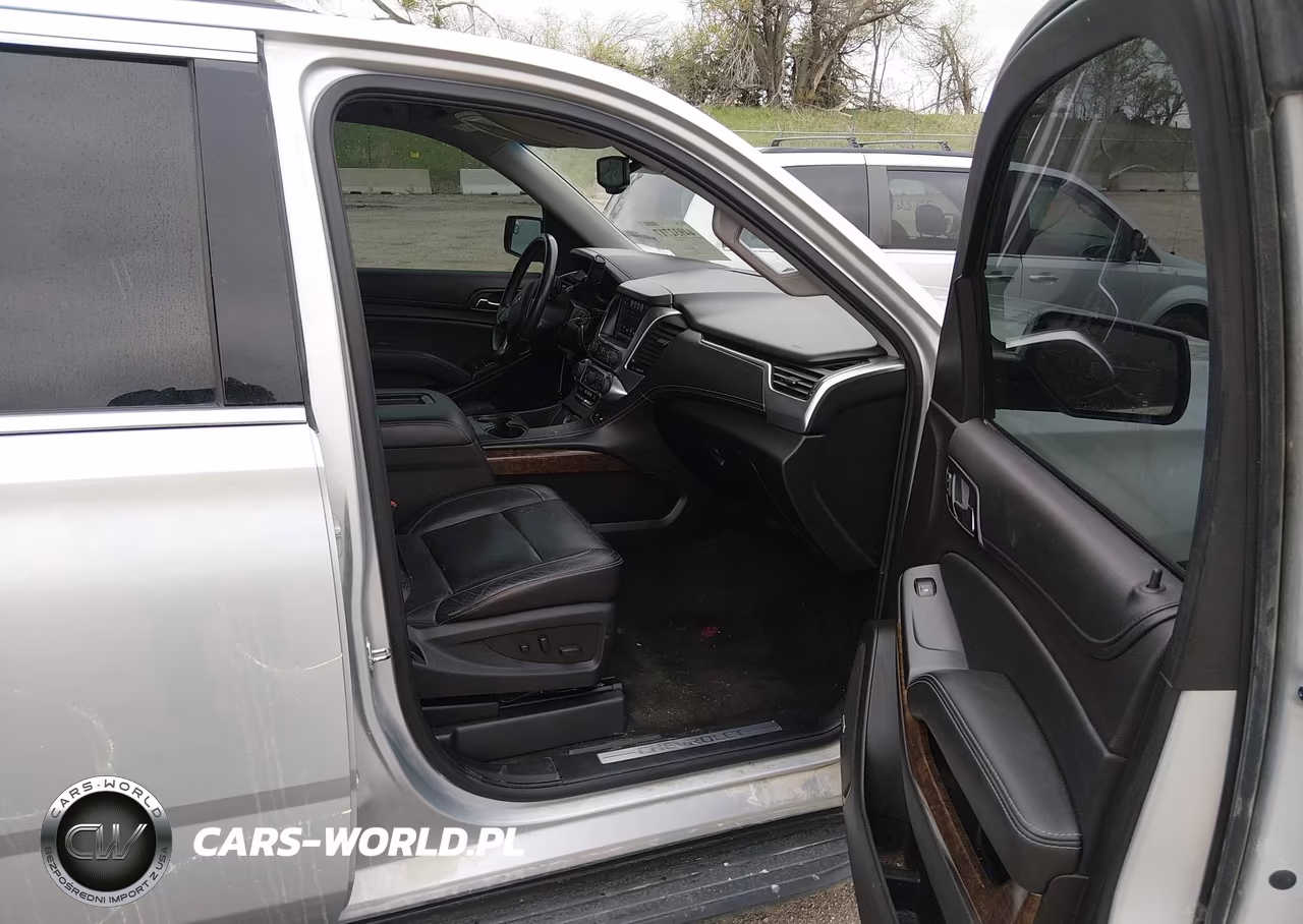 2017 Chevrolet Suburban Lt VIN:1GNSKHKC2HR159836 - 5