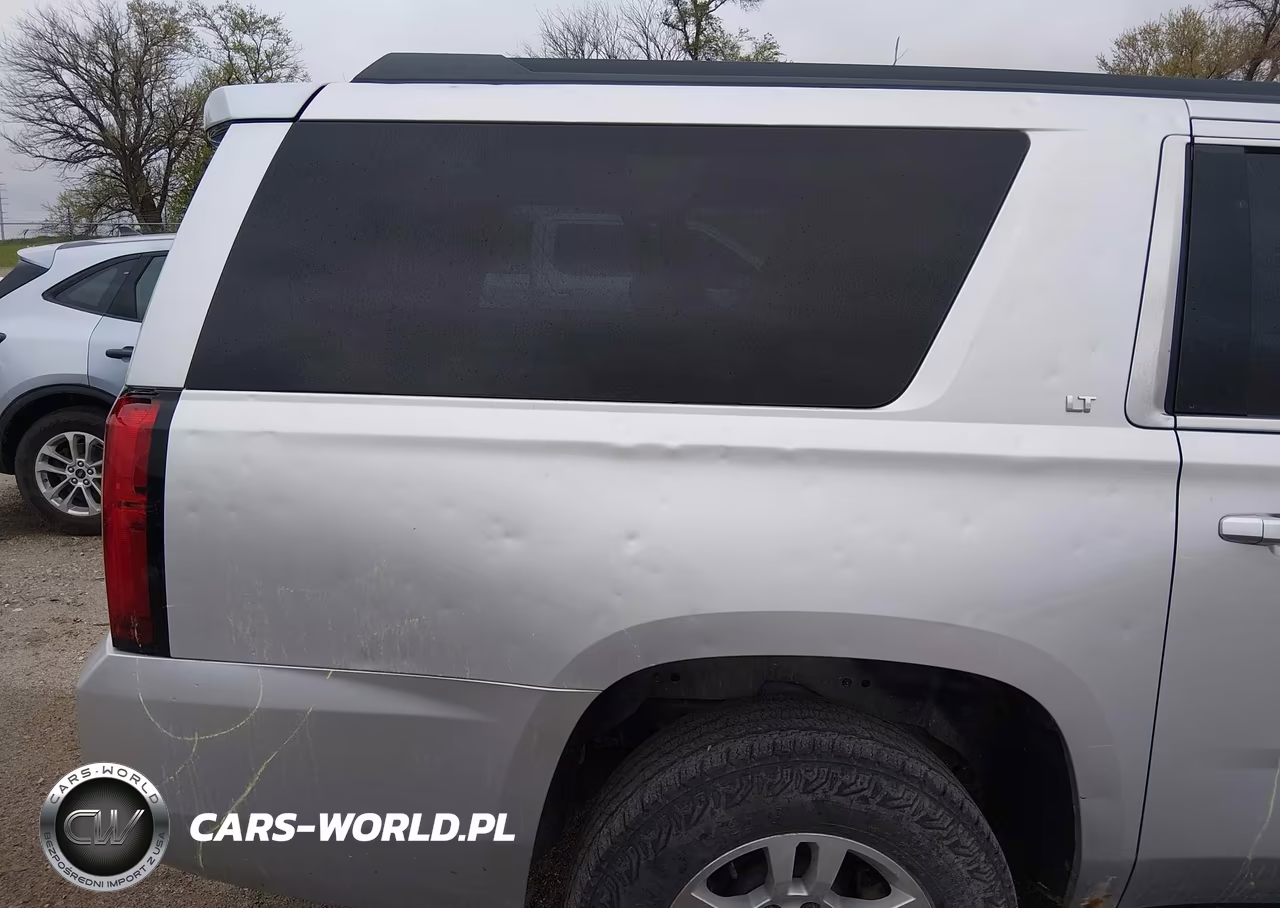 2017 Chevrolet Suburban Lt VIN:1GNSKHKC2HR159836 - 6