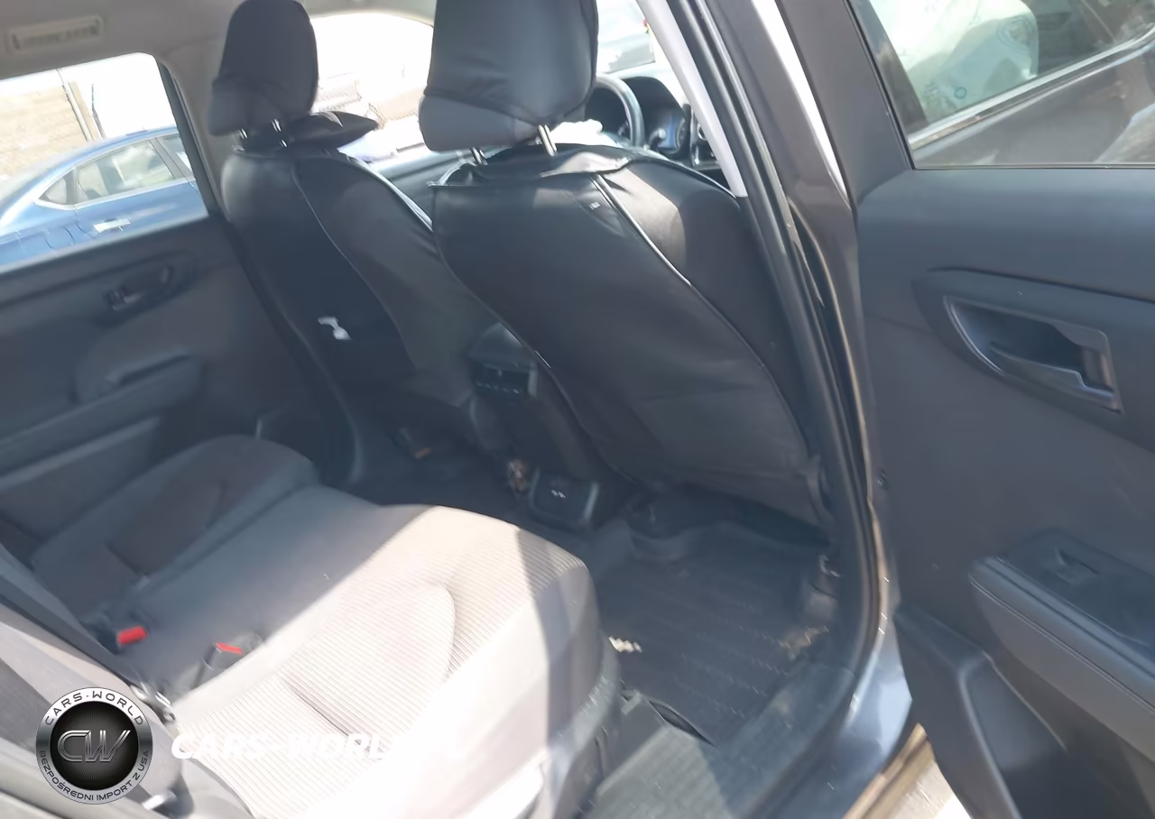 2021 Toyota Highlander L VIN:5TDCZRBH3MS113826 - 8