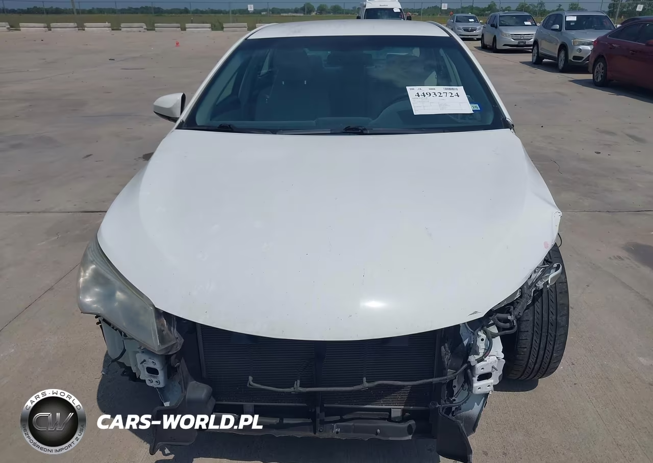 2017 Toyota Camry Le VIN:4T1BF1FK2HU443580 - 12
