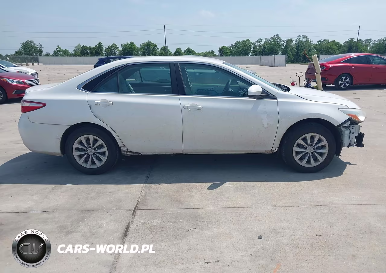 2017 Toyota Camry Le VIN:4T1BF1FK2HU443580 - 13