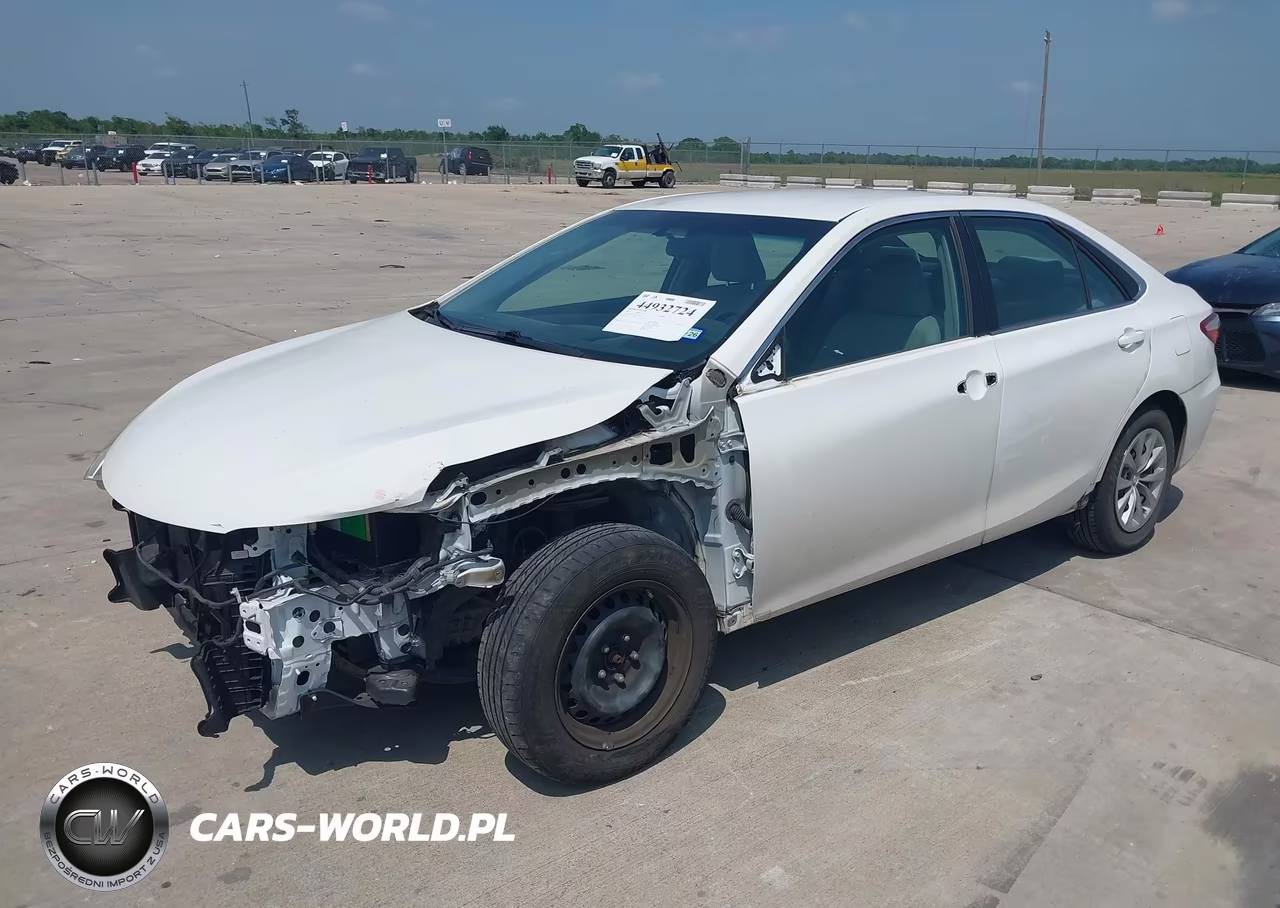 2017 Toyota Camry Le VIN:4T1BF1FK2HU443580 - 2