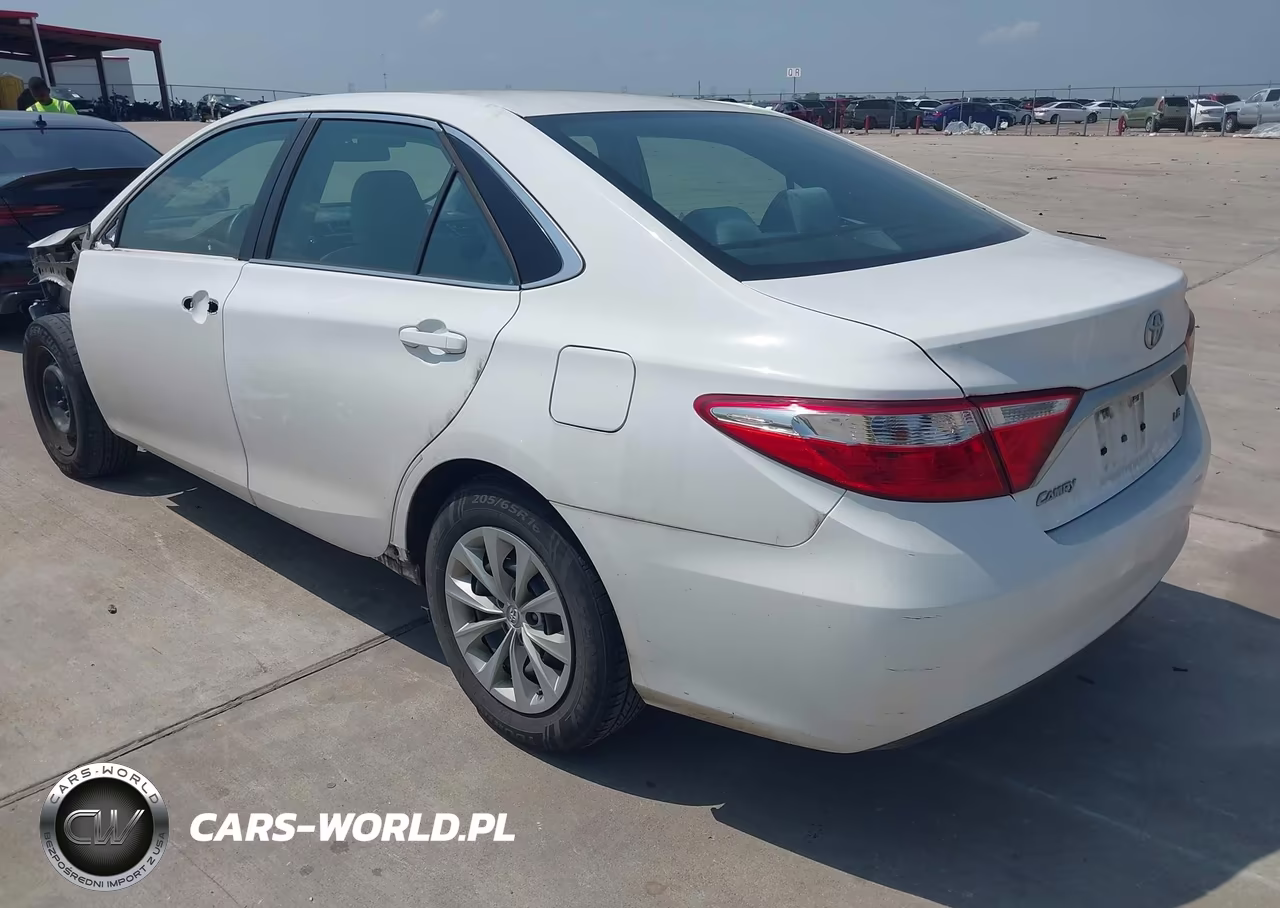 2017 Toyota Camry Le VIN:4T1BF1FK2HU443580 - 3