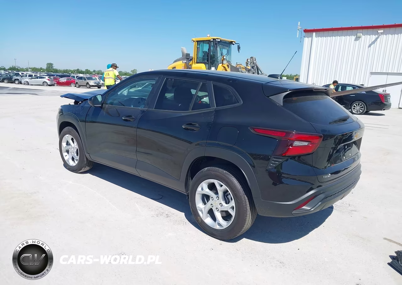 2025 Chevrolet Trax Fwd Ls VIN:KL77LFEPXSC243246 - 3