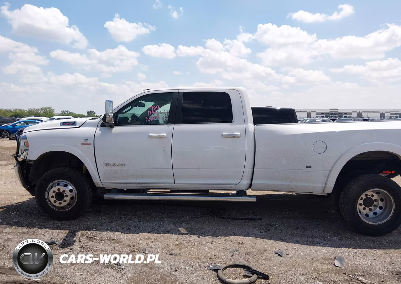 2019 Ram 3500 Laramie 4X4 8' Box VIN:3C63RRJL2KG515958 - 14