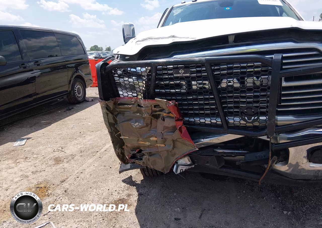 2019 Ram 3500 Laramie 4X4 8' Box VIN:3C63RRJL2KG515958 - 6