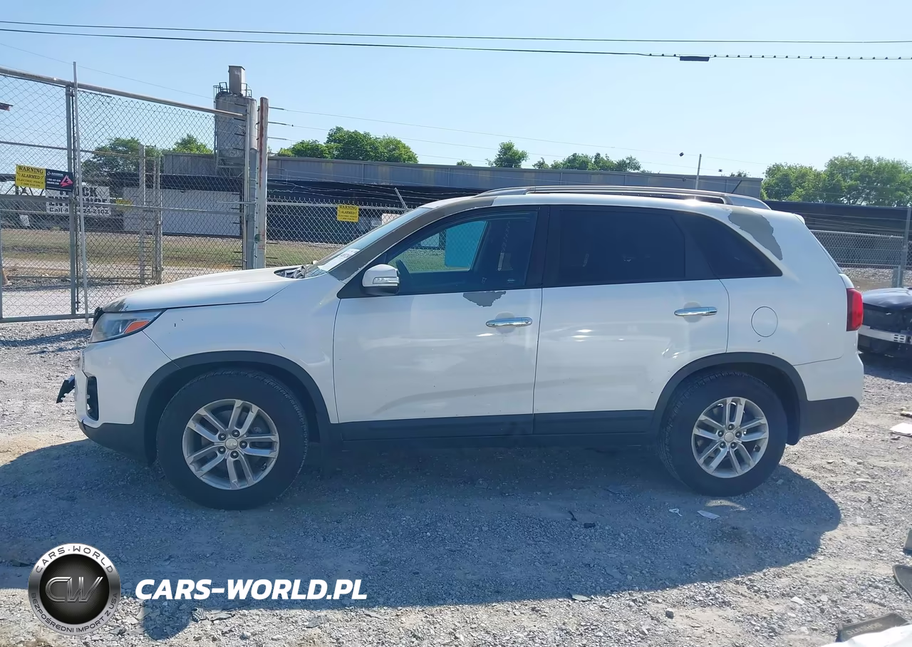 2014 Kia Sorento Lx VIN:5XYKT3A65EG470577 - 15