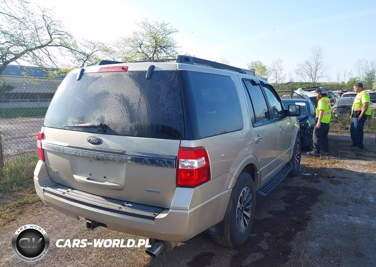 2017 Ford Expedition Xlt VIN:1FMJU1JT7HEA72508 - 4
