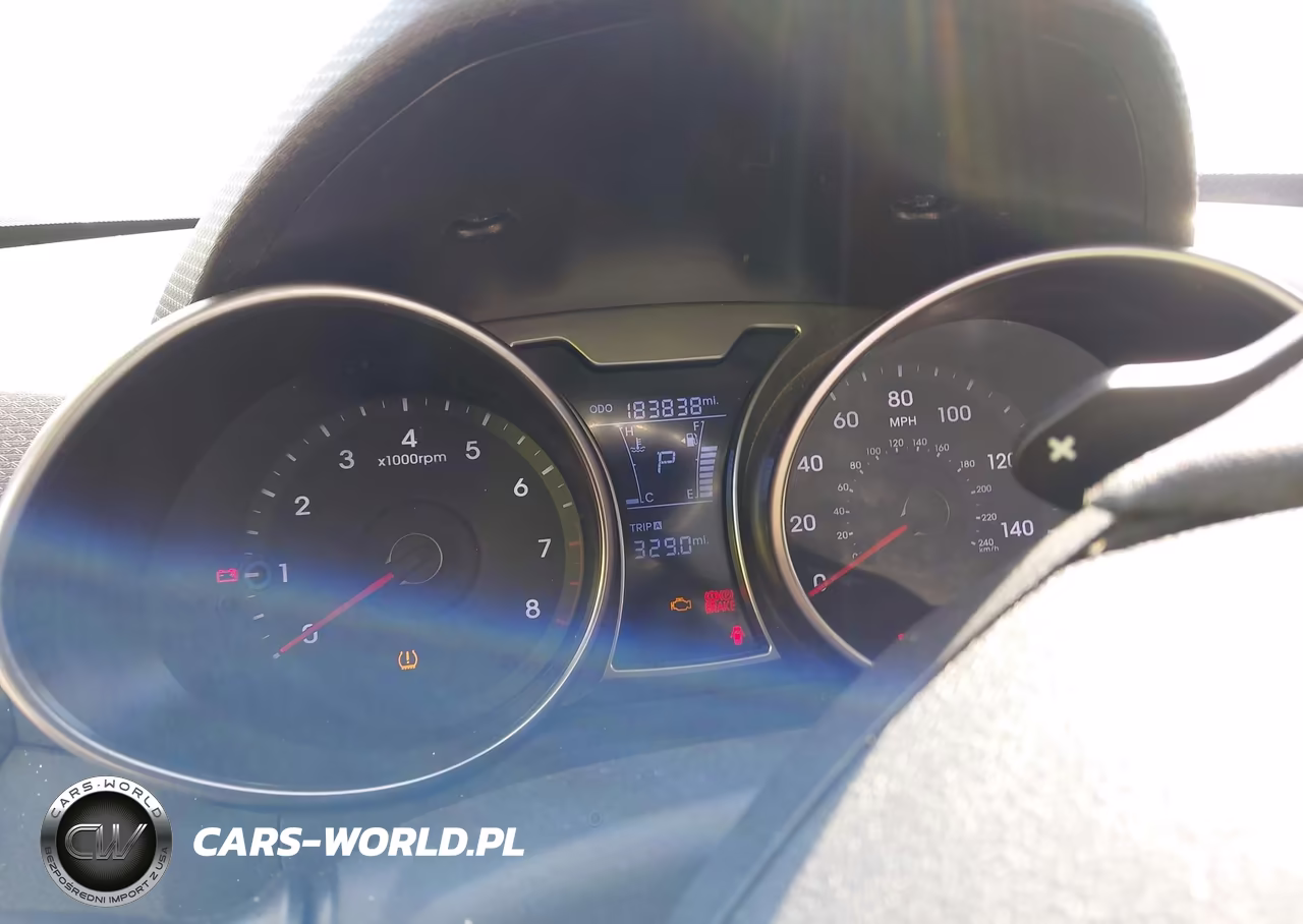 2013 Hyundai Veloster Base W-Gray VIN:KMHTC6AD3DU117381 - 7